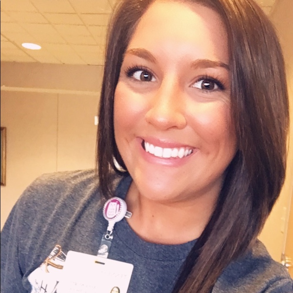 Meet your Posher, Anna